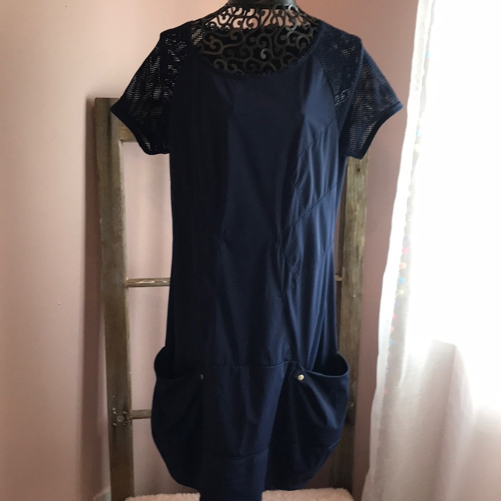 Motion Size small dress